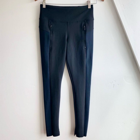 Athleta Pants - ATHLETA Stellar Tight Legging Pant BLACK BLUE luxe Fabric Leggings Size XS